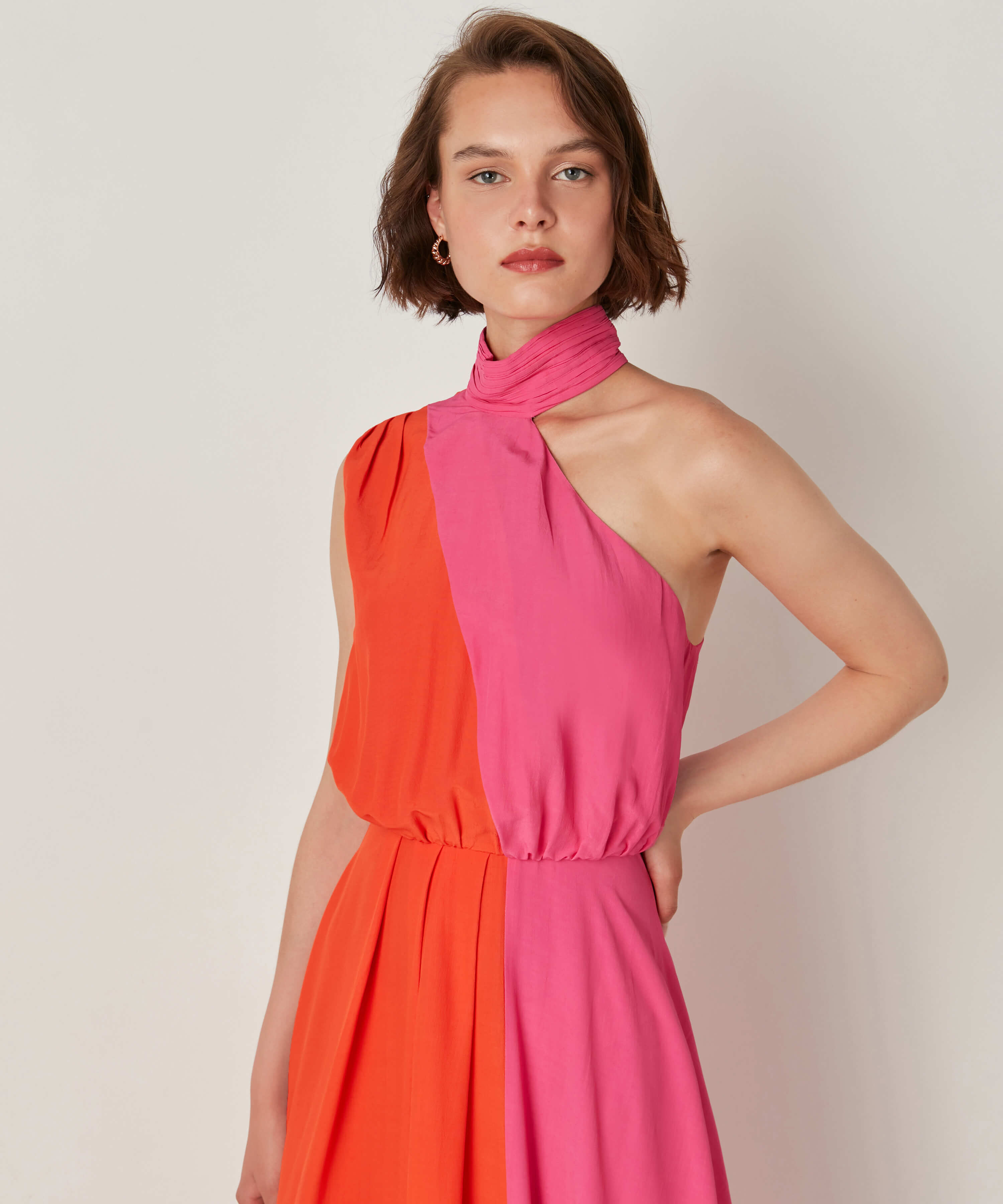İpekyol Colorblock elbise. 3