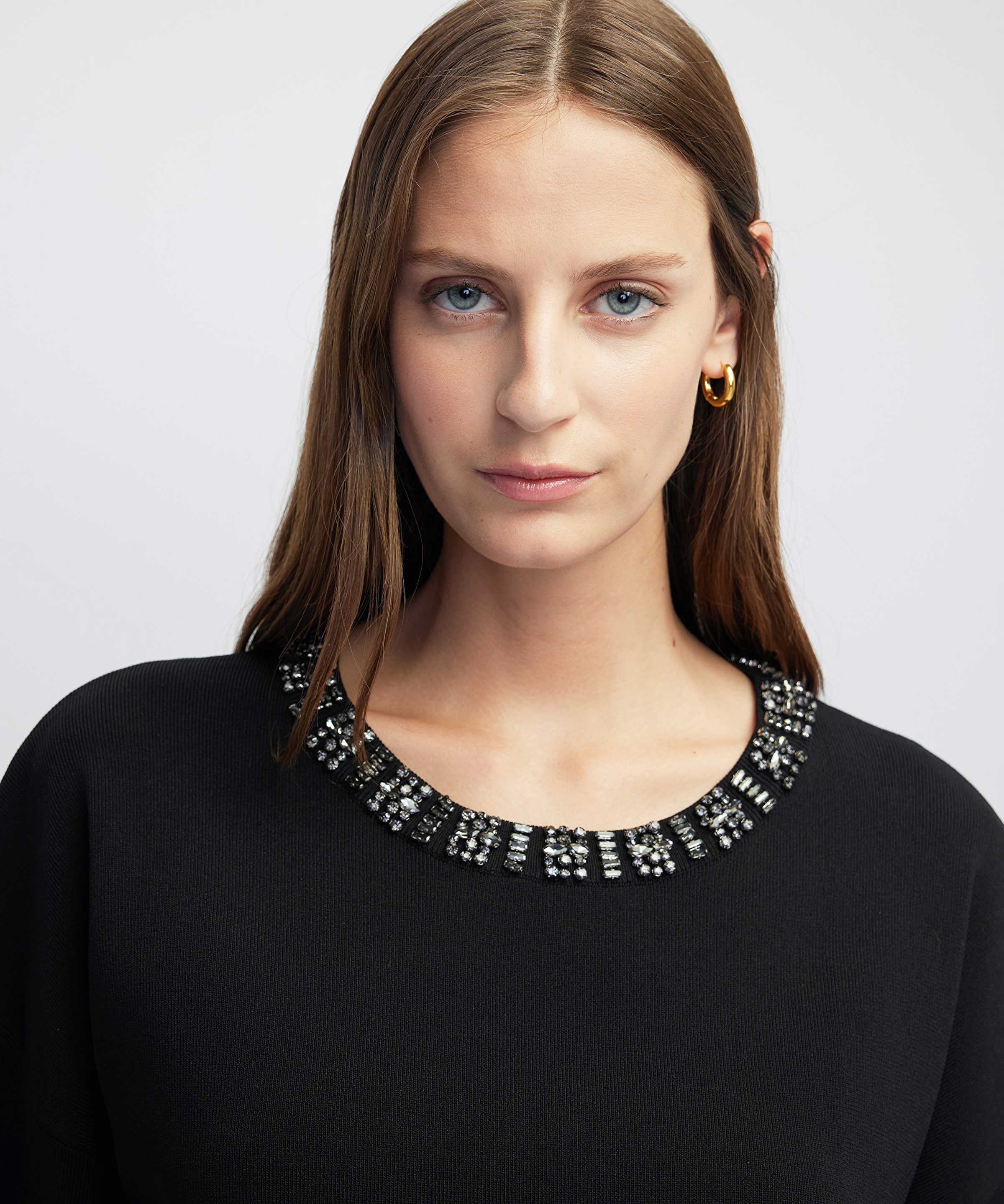 Strass taş aksesuarlı oversize triko_3