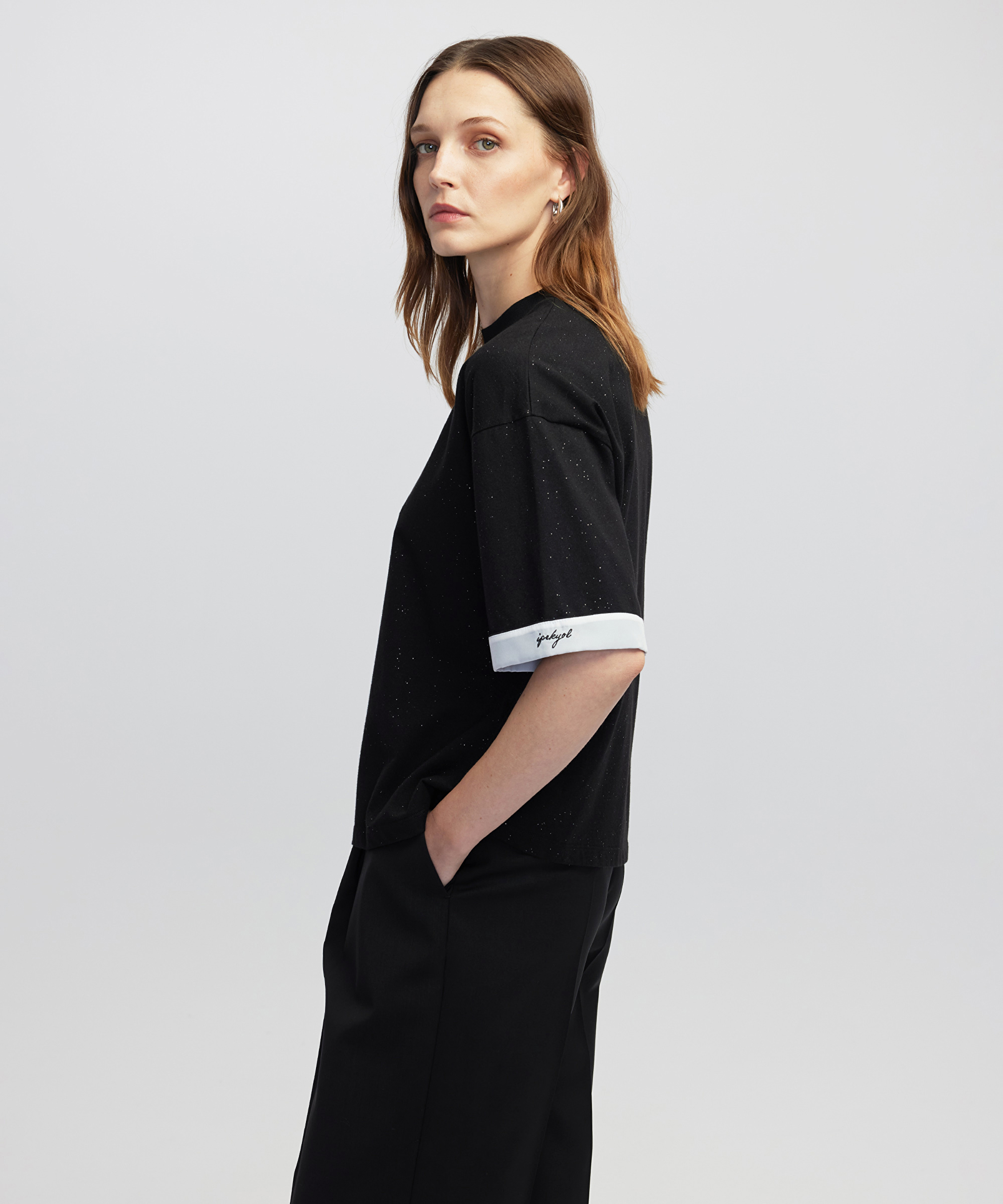 Nakışlı colorblock tişört_2