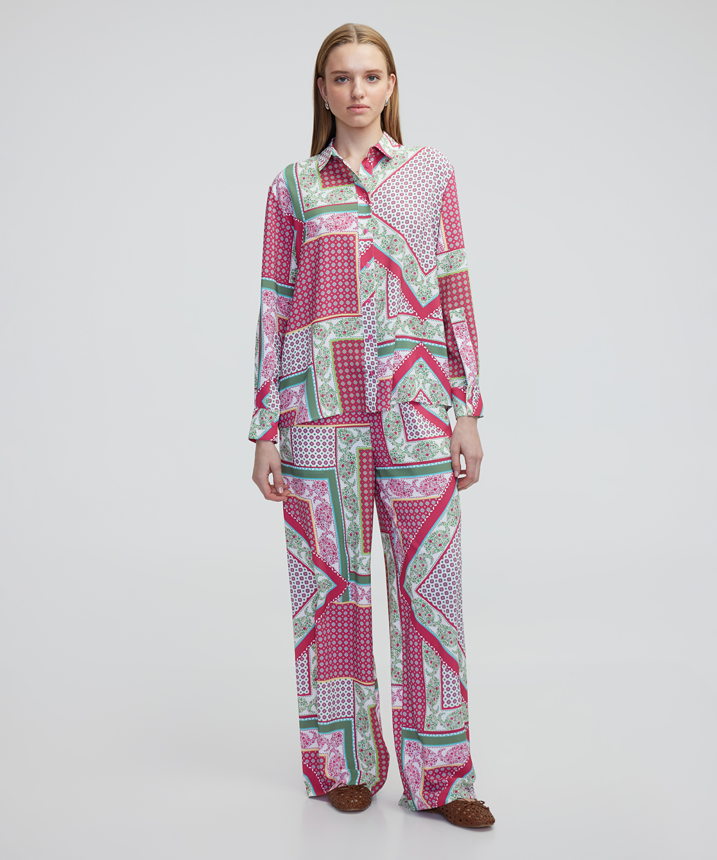 Desenli wide leg fit pantolon