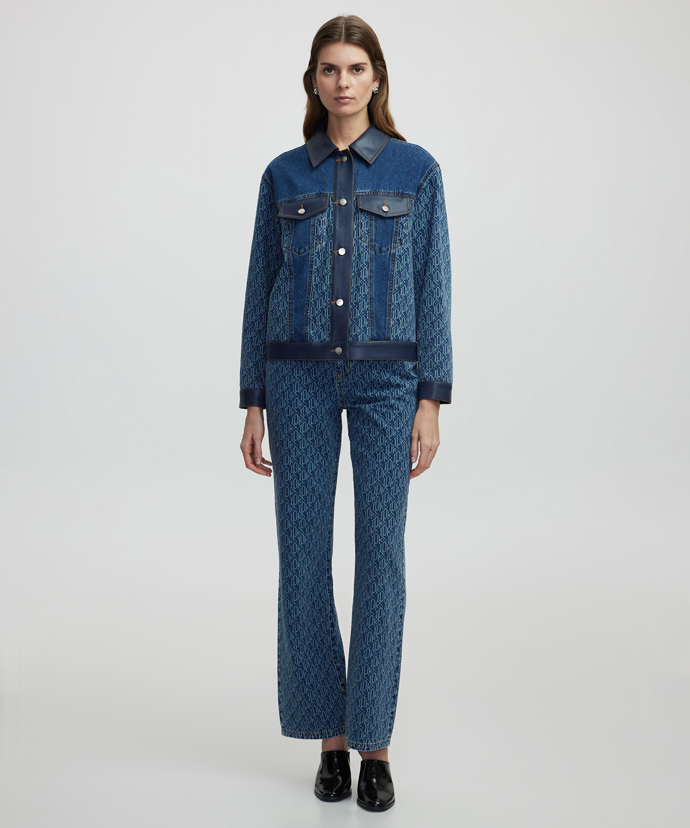 Monogram baskılı denim mont_1