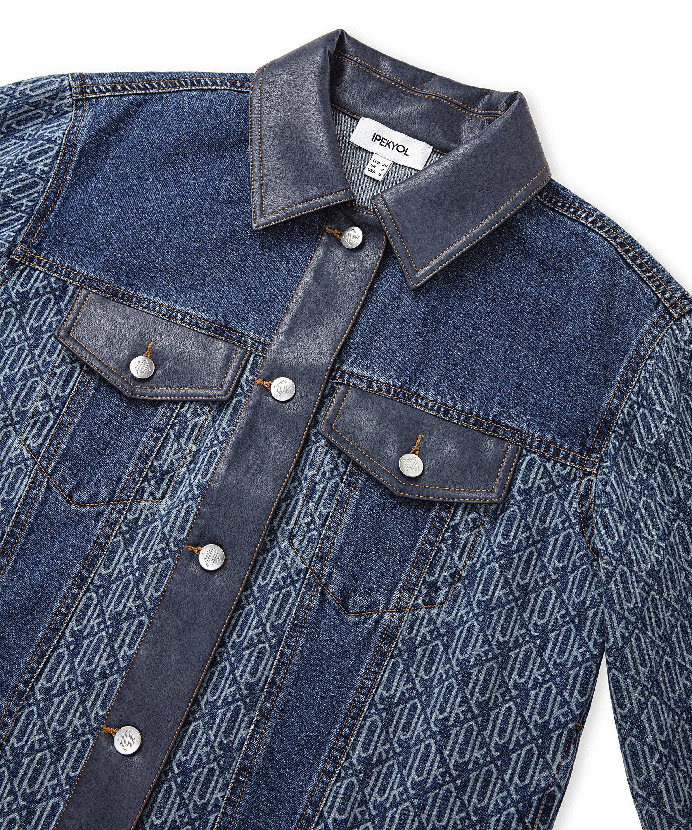 Monogram baskılı denim mont_5