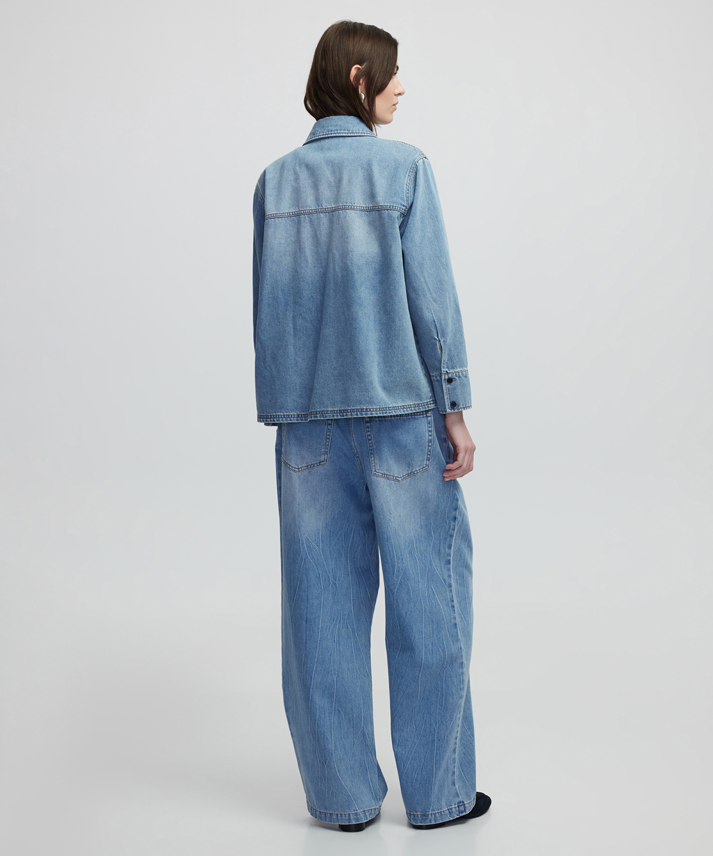 İşlemeli denim gömlek_3