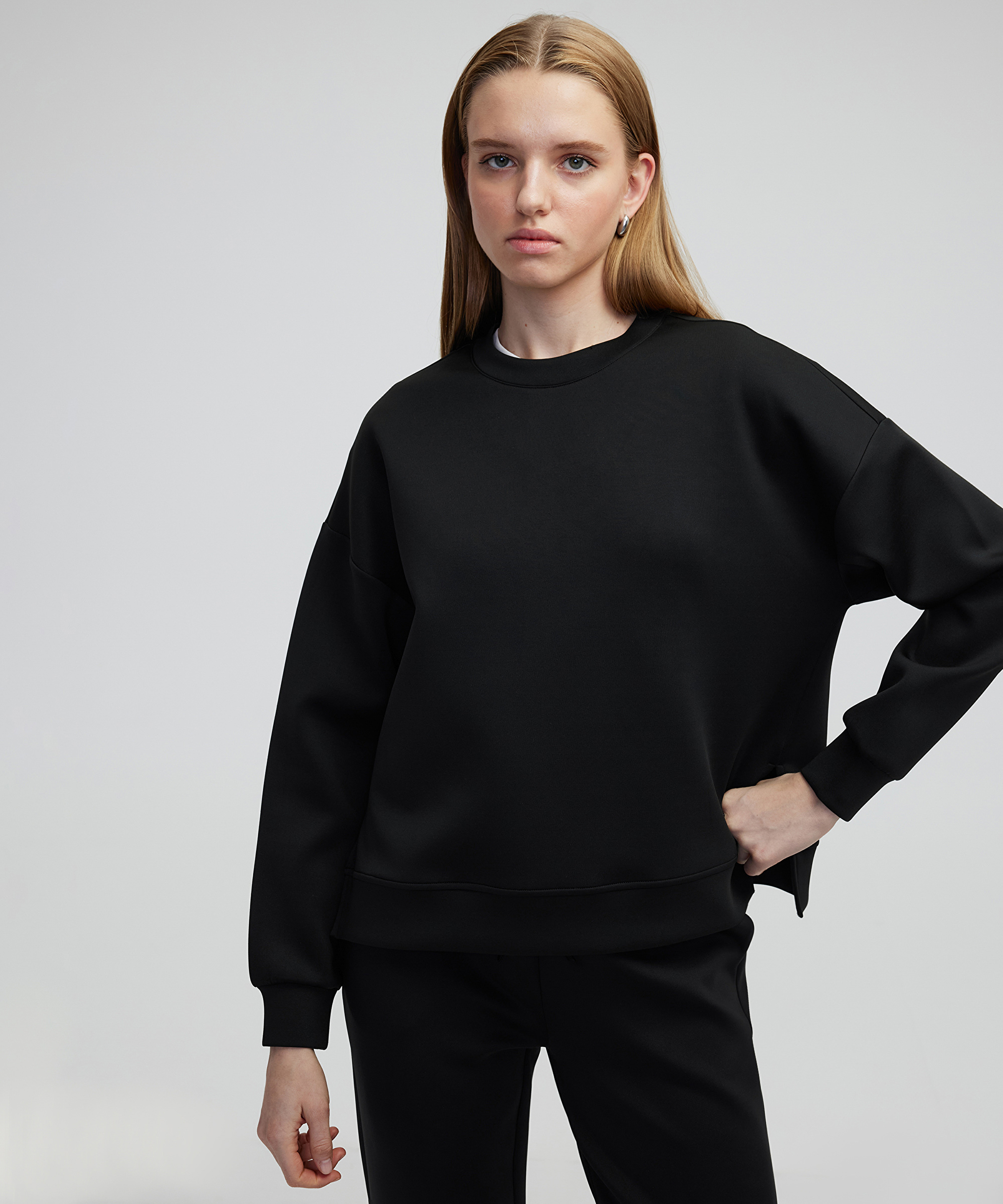 Düşük omuz scuba sweatshirt