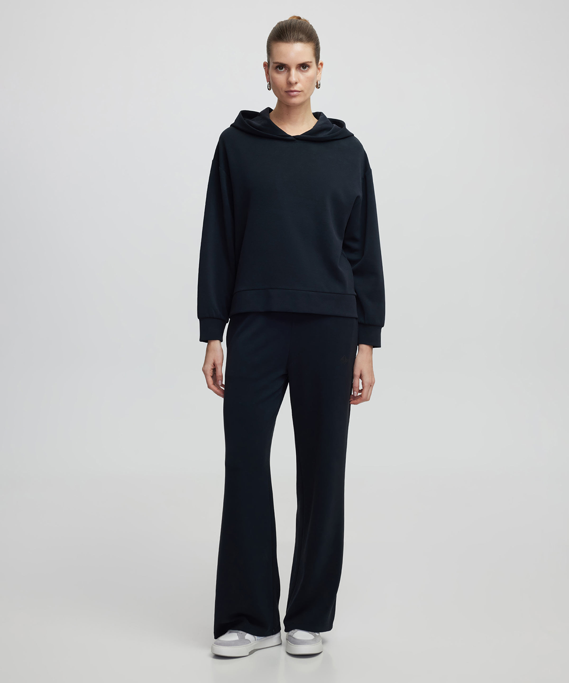 Kapüşonlu sweatshirt_1