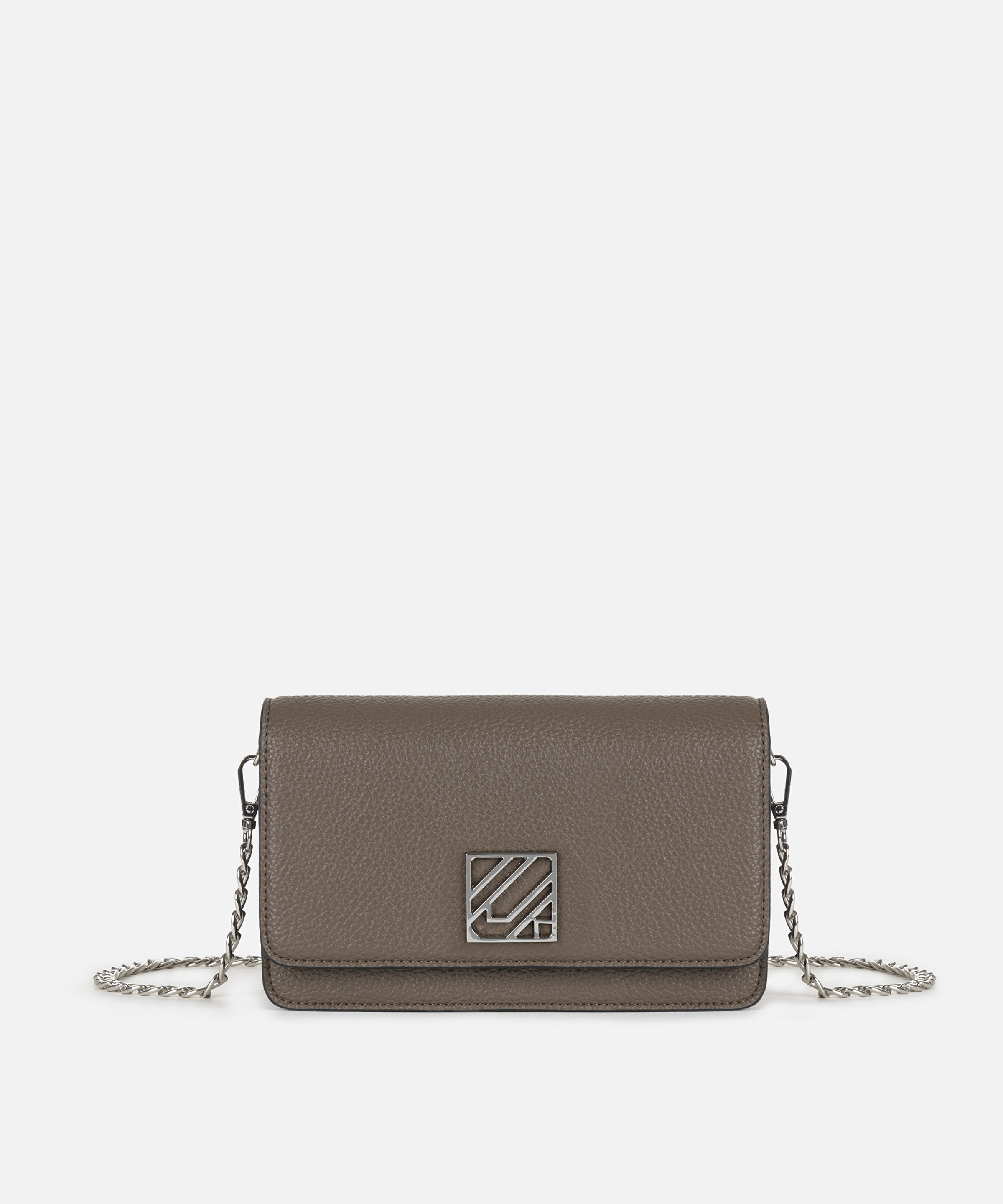 Monogram tokalı zincir askılı çanta