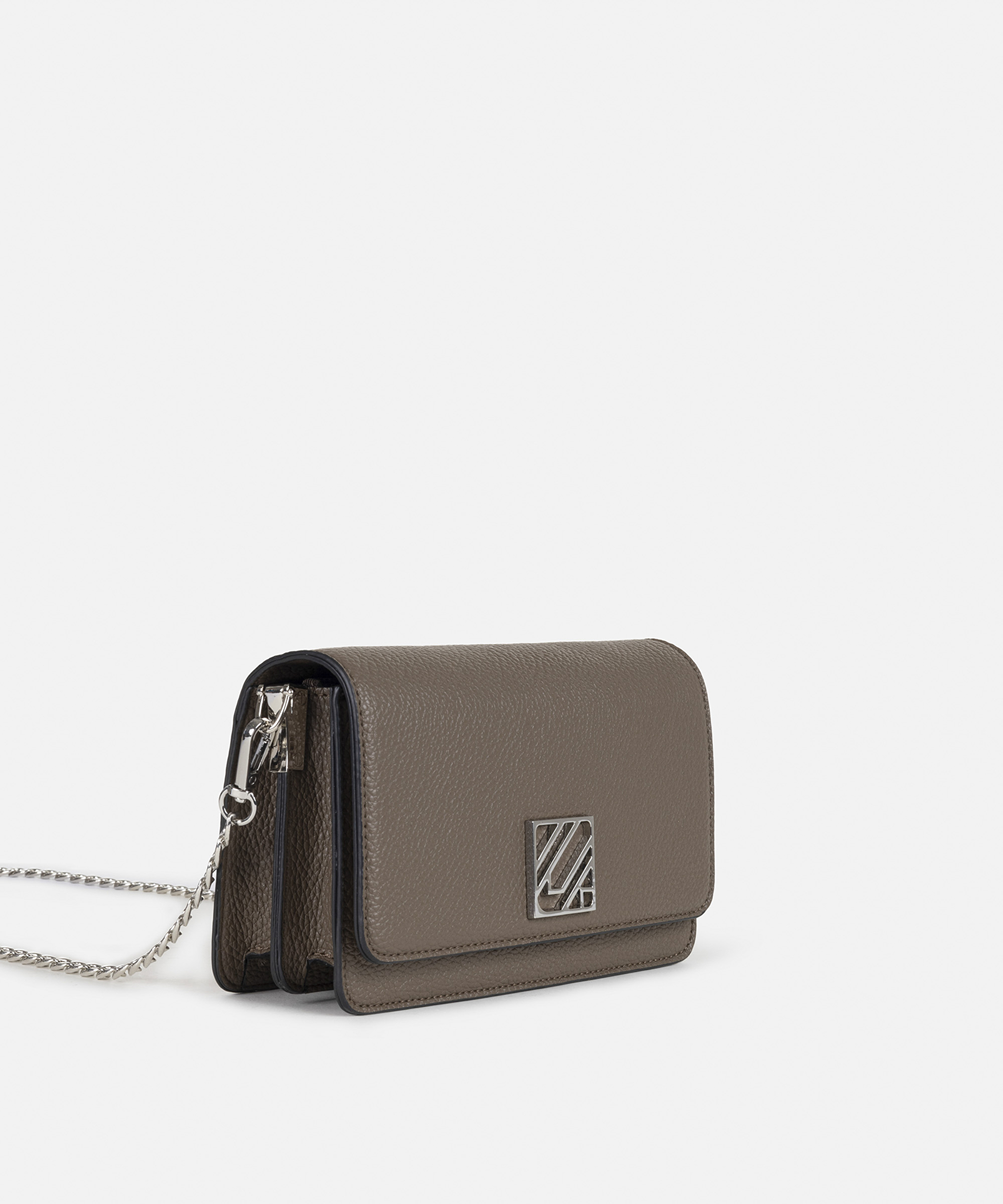 Monogram tokalı zincir askılı çanta_2