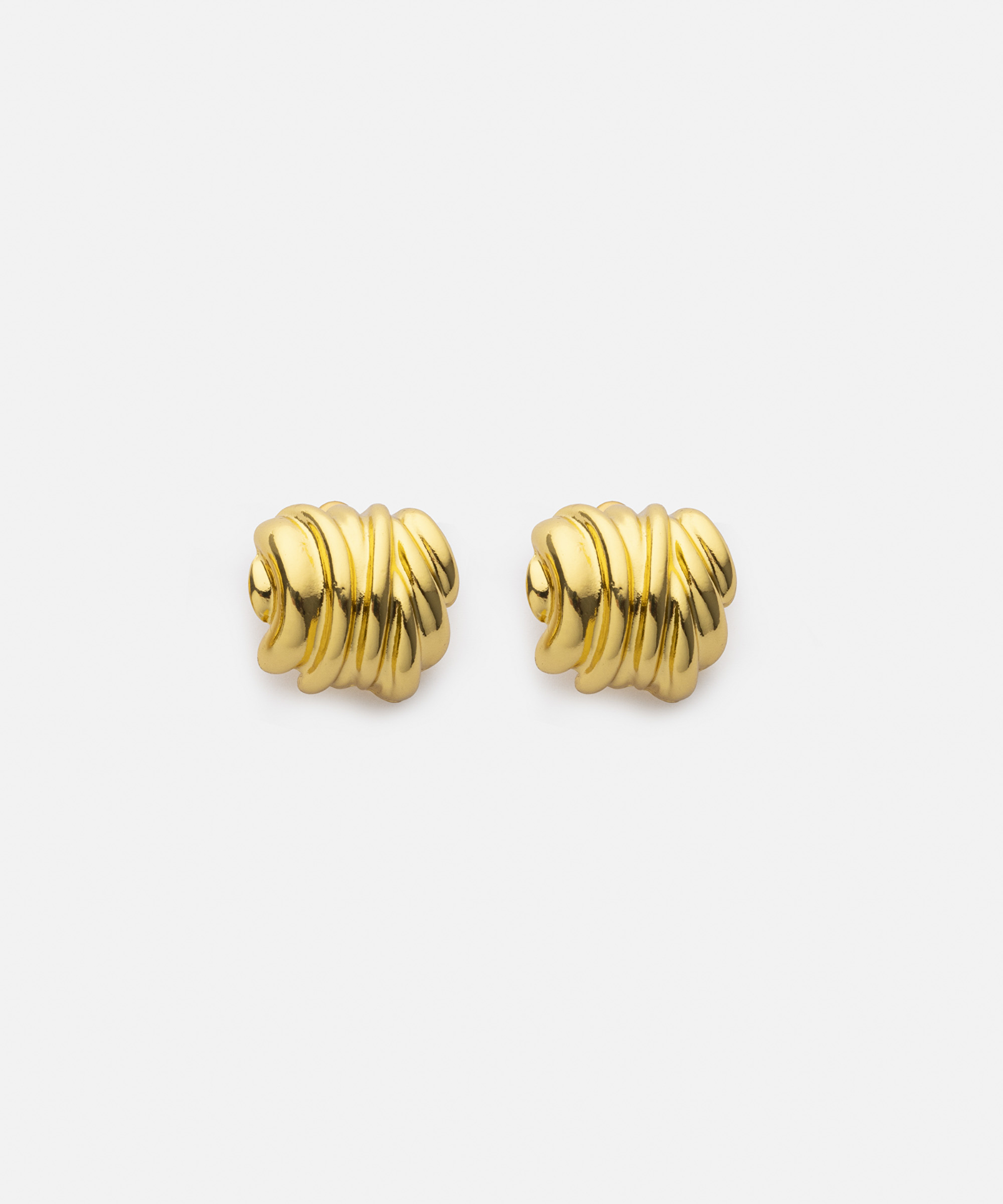 Dokulu metal küpe