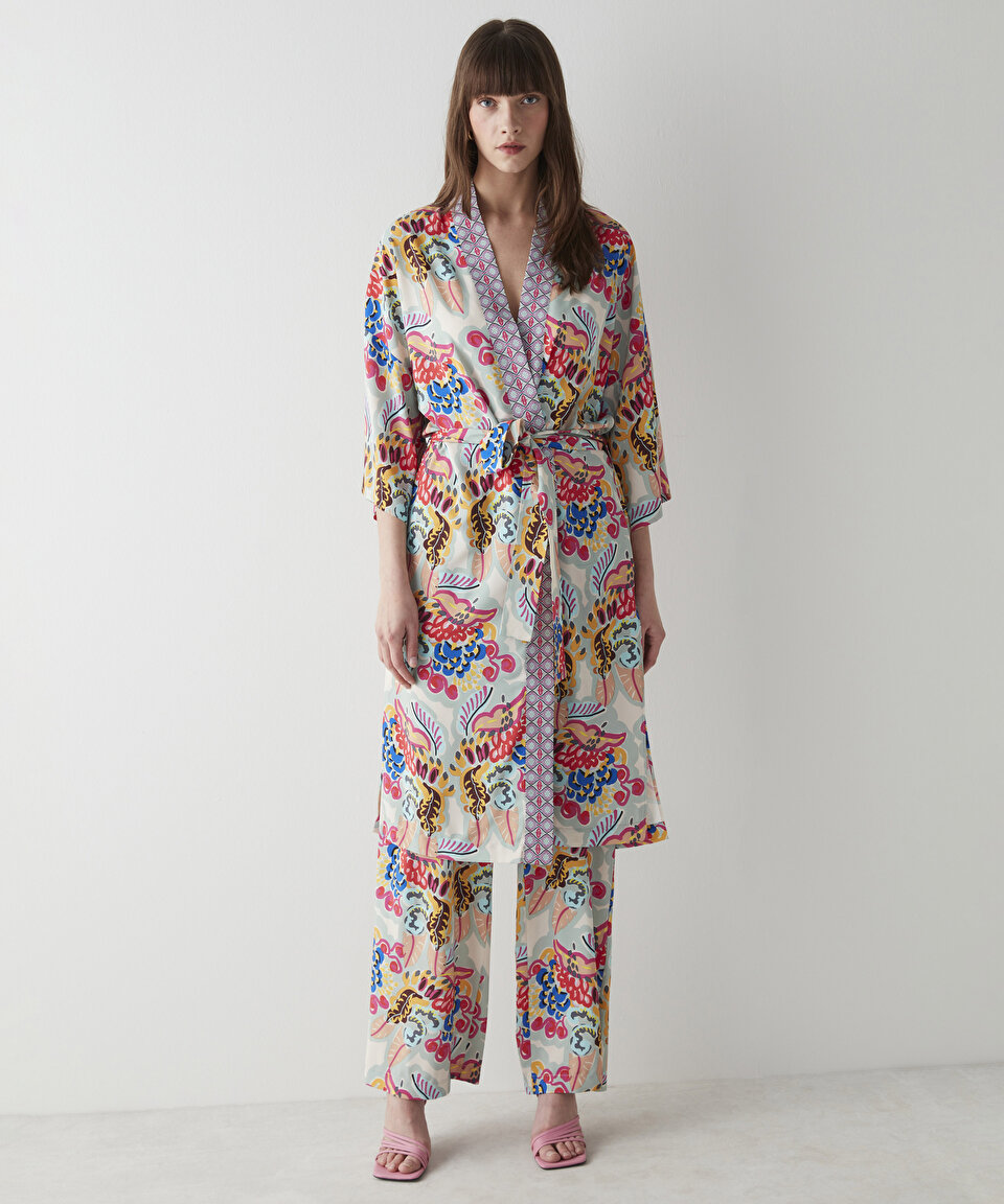 İpekyol Desenli kimono. 2