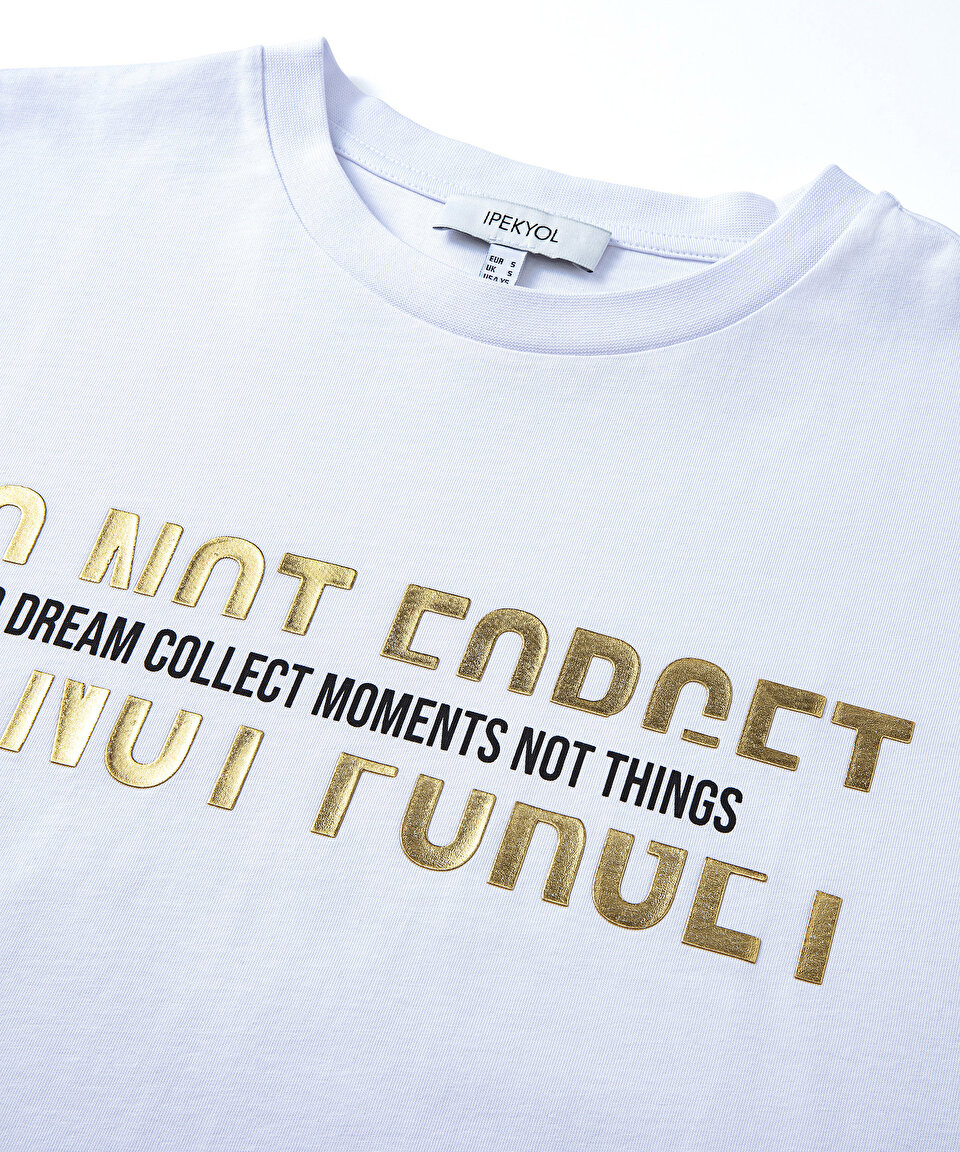 İpekyol 3D slogan baskılı tişört. 2